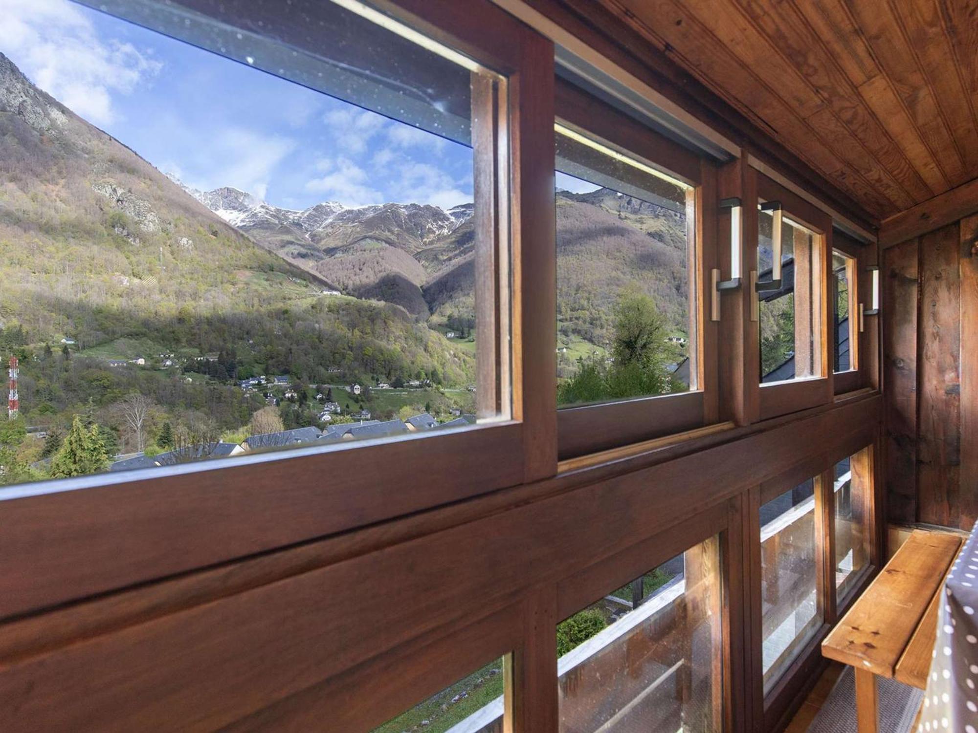 T2 Renove Avec Terrasse, Parking Prive, Local Velos A Cauterets - Fr-1-401-290 Exterior foto